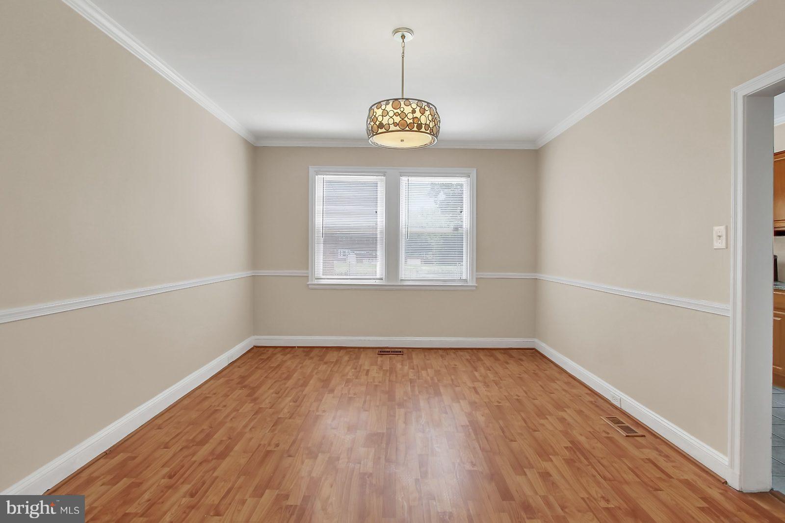 1321 Crofton Road Baltimore, MD 21239 - Photo 4 of 23 Designer Lighting