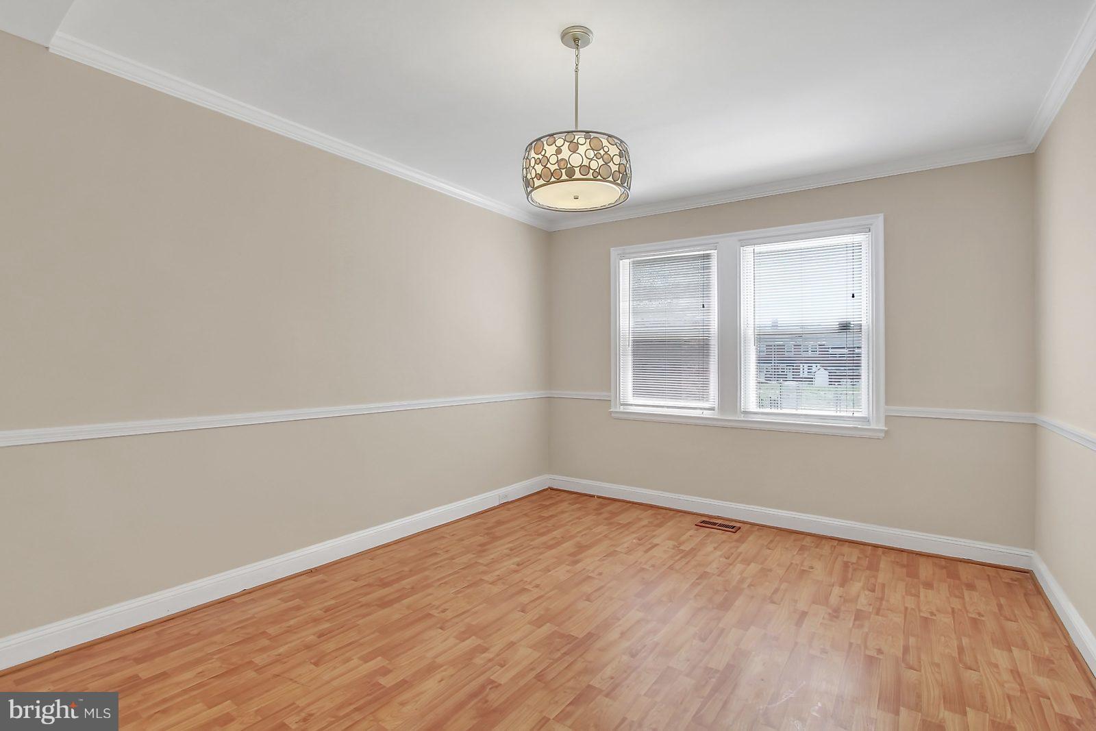 1321 Crofton Road Baltimore, MD 21239 - Photo 5 of 23 Lots of Light