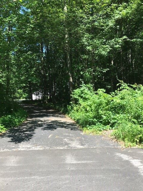 97 Old Manchester Road Candia, NH 03034 - Photo 4 of 17