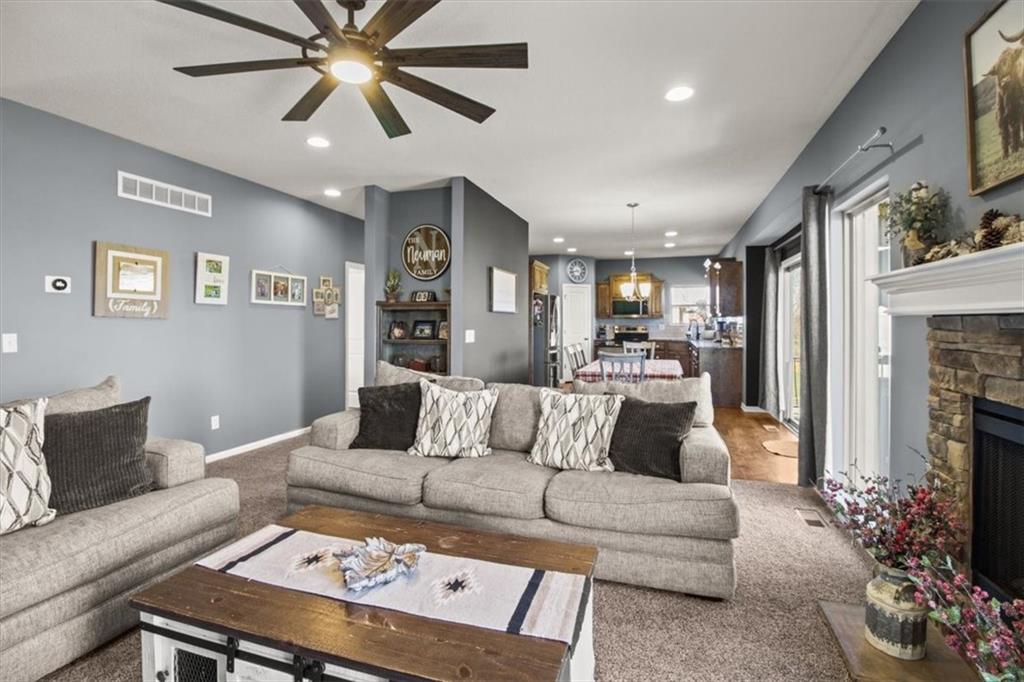 818 West Rader Street Lone Jack, MO 64086 - Photo 7 of 26