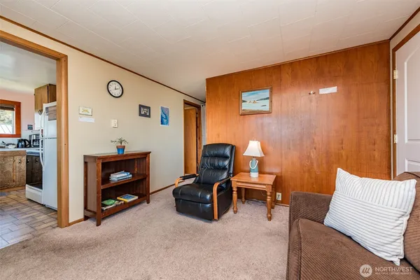 $1,220,000 | 1663 Highway 112, Sekiu, WA 98381