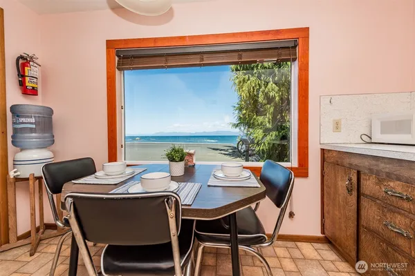 $1,220,000 | 1663 Highway 112, Sekiu, WA 98381