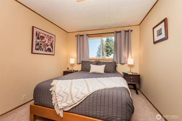 $1,220,000 | 1663 Highway 112, Sekiu, WA 98381