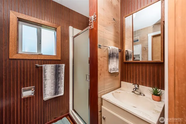 $1,220,000 | 1663 Highway 112, Sekiu, WA 98381