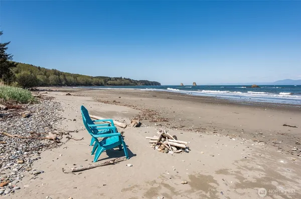 $1,220,000 | 1663 Highway 112, Sekiu, WA 98381