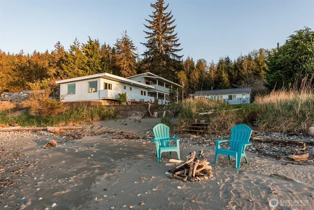 $1,420,000 | 1663 Highway 112, Sekiu, WA 98381