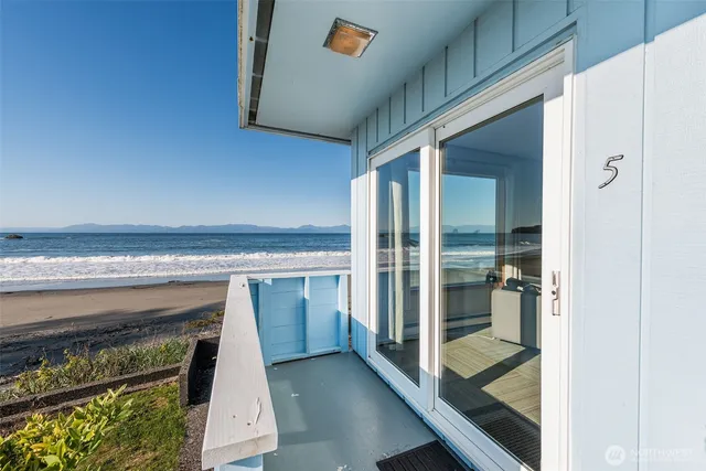 $1,420,000 | 1663 Highway 112, Sekiu, WA 98381