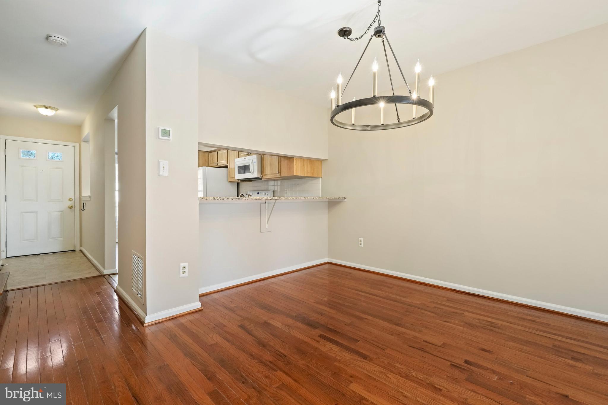 8554 Springfield Oaks Drive Springfield, VA 22153 - Photo 9 of 31 Gallery Image 9