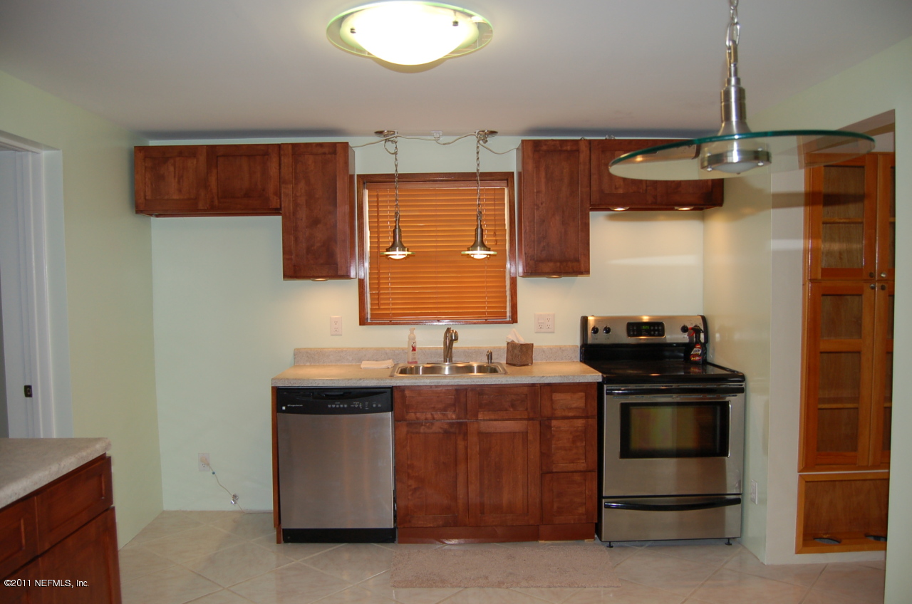 1806 Faye Road Jacksonville, FL 32218 - Photo 2 of 10 Kitchen