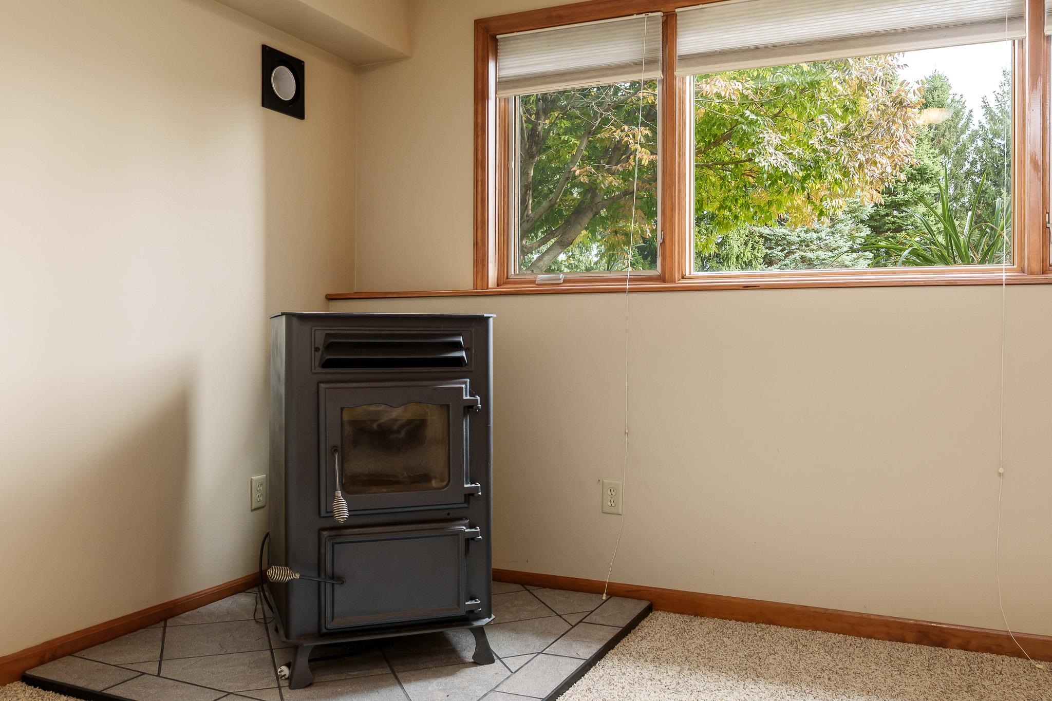 12859 Prairie Meadow Way Belvidere, IL 61008 - Photo 58 of 67 a view of an empty room with a window