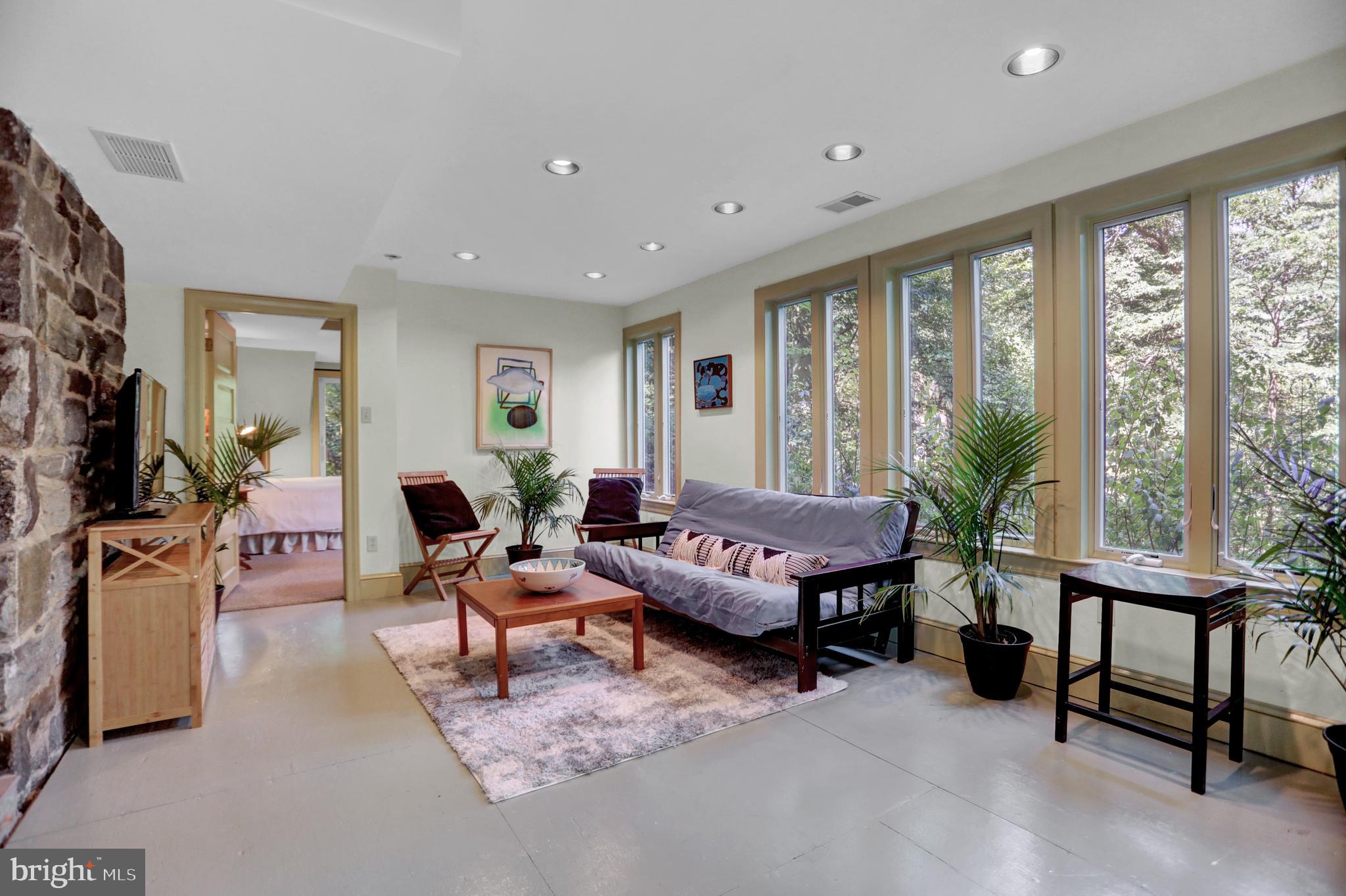 204 Longwood Road Baltimore, MD 21210 - Photo 38 of 62 Gallery Image 38