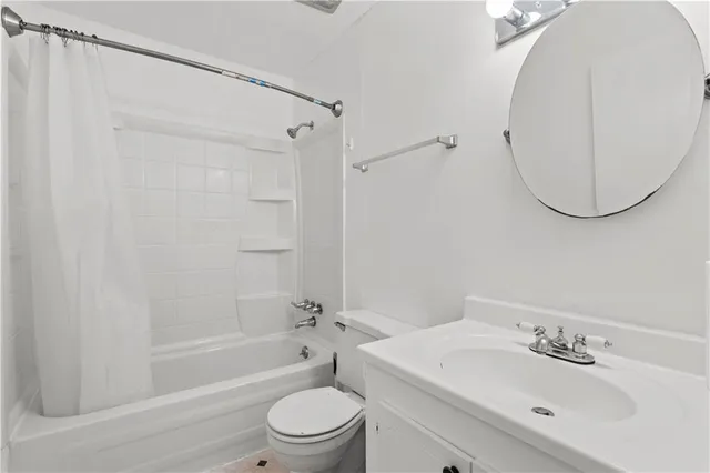 $1,690 | 2390 Lawrenceville Highway, Unit E, Decatur, GA 30033