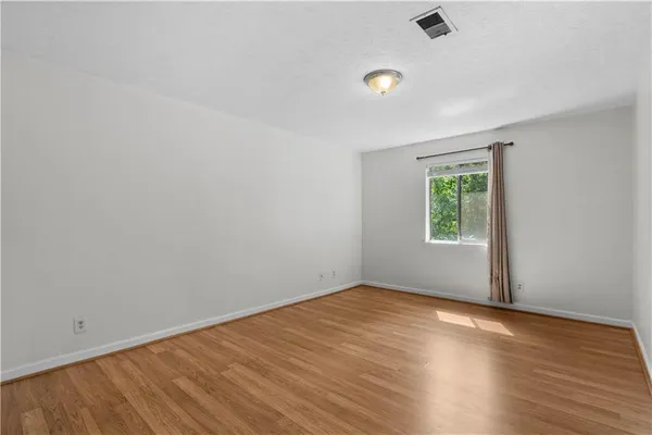 $1,600 | 2390 Lawrenceville Highway, Unit E, Decatur, GA 30033