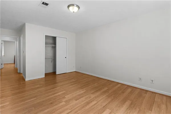 $1,600 | 2390 Lawrenceville Highway, Unit E, Decatur, GA 30033
