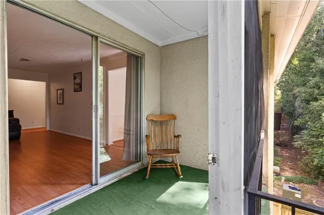 $1,690 | 2390 Lawrenceville Highway, Unit E, Decatur, GA 30033