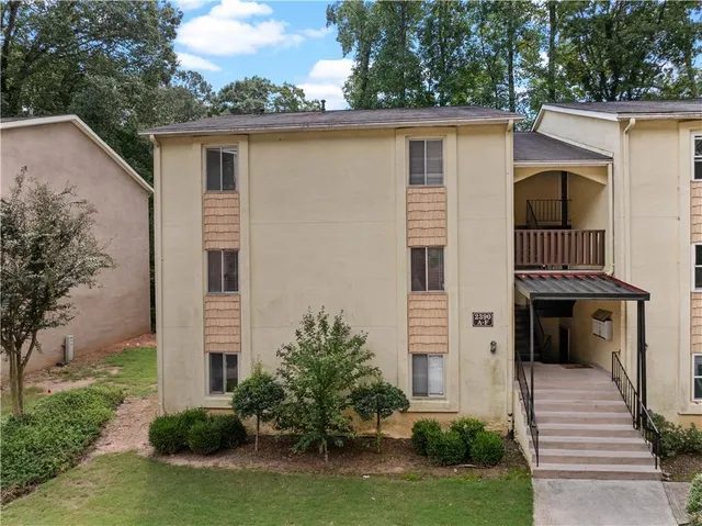 $1,690 | 2390 Lawrenceville Highway, Unit E, Decatur, GA 30033