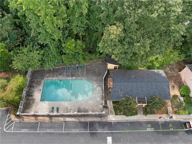 $1,690 | 2390 Lawrenceville Highway, Unit E, Decatur, GA 30033