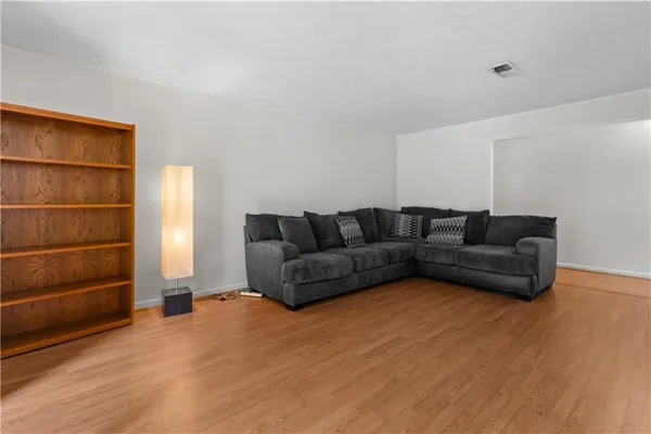 $1,600 | 2390 Lawrenceville Highway, Unit E, Decatur, GA 30033