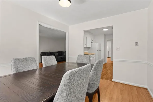 $1,600 | 2390 Lawrenceville Highway, Unit E, Decatur, GA 30033
