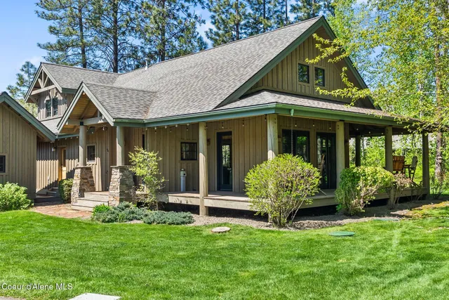 $1,445,000 | 504 Hornby Place, Dover, ID 83825