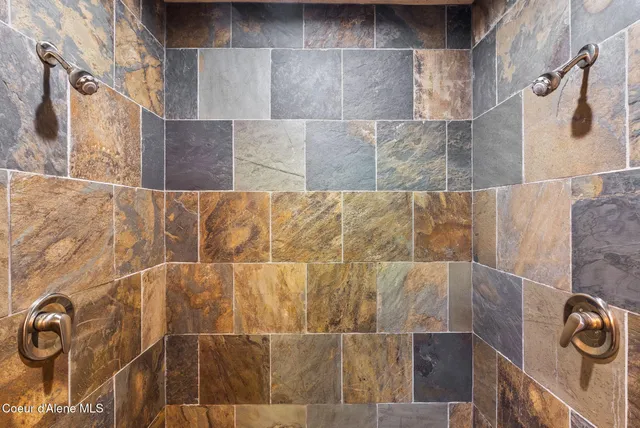 $1,445,000 | 504 Hornby Place, Dover, ID 83825