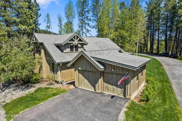 $1,445,000 | 504 Hornby Place, Dover, ID 83825