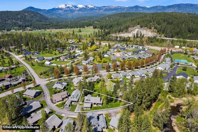 $1,445,000 | 504 Hornby Place, Dover, ID 83825