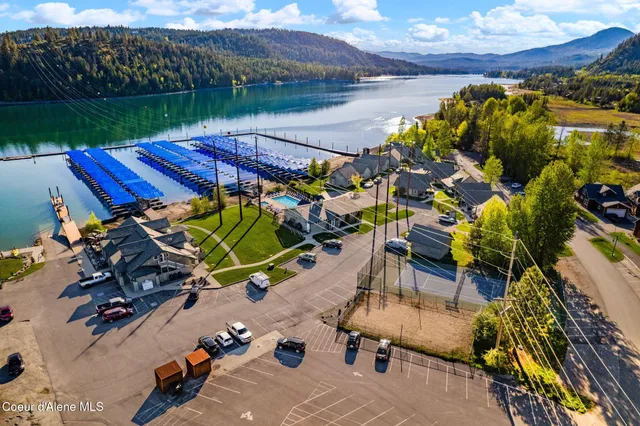 $1,445,000 | 504 Hornby Place, Dover, ID 83825