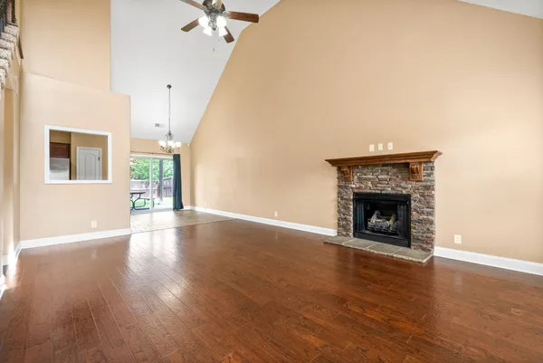 $2,100 | 3706 Tradewinds Terrace, Clarksville, TN 37040