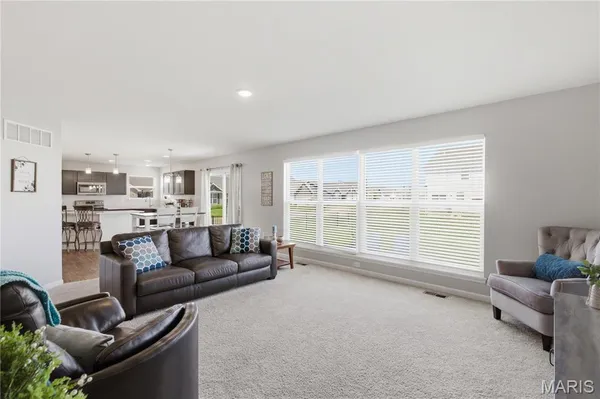 $470,000 | 730 Palisades Drive, St. Charles, MO 63301