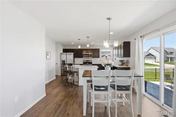 $470,000 | 730 Palisades Drive, St. Charles, MO 63301