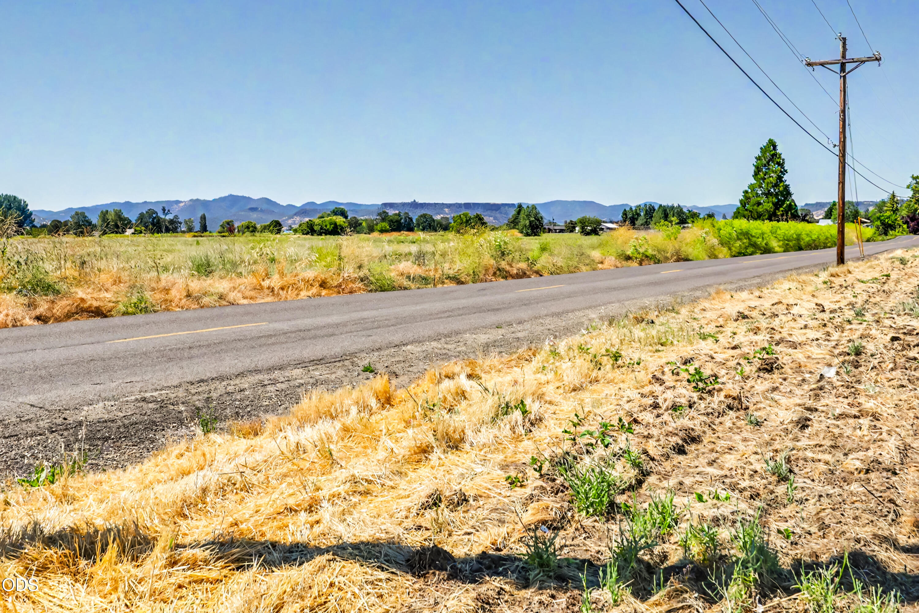 4922 Gebhard Road Central Point, OR 97502 - Photo 12 of 15
