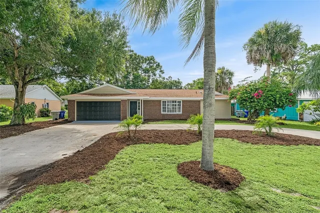 $389,000 | 1236 42nd Avenue, Vero Beach, FL 32960