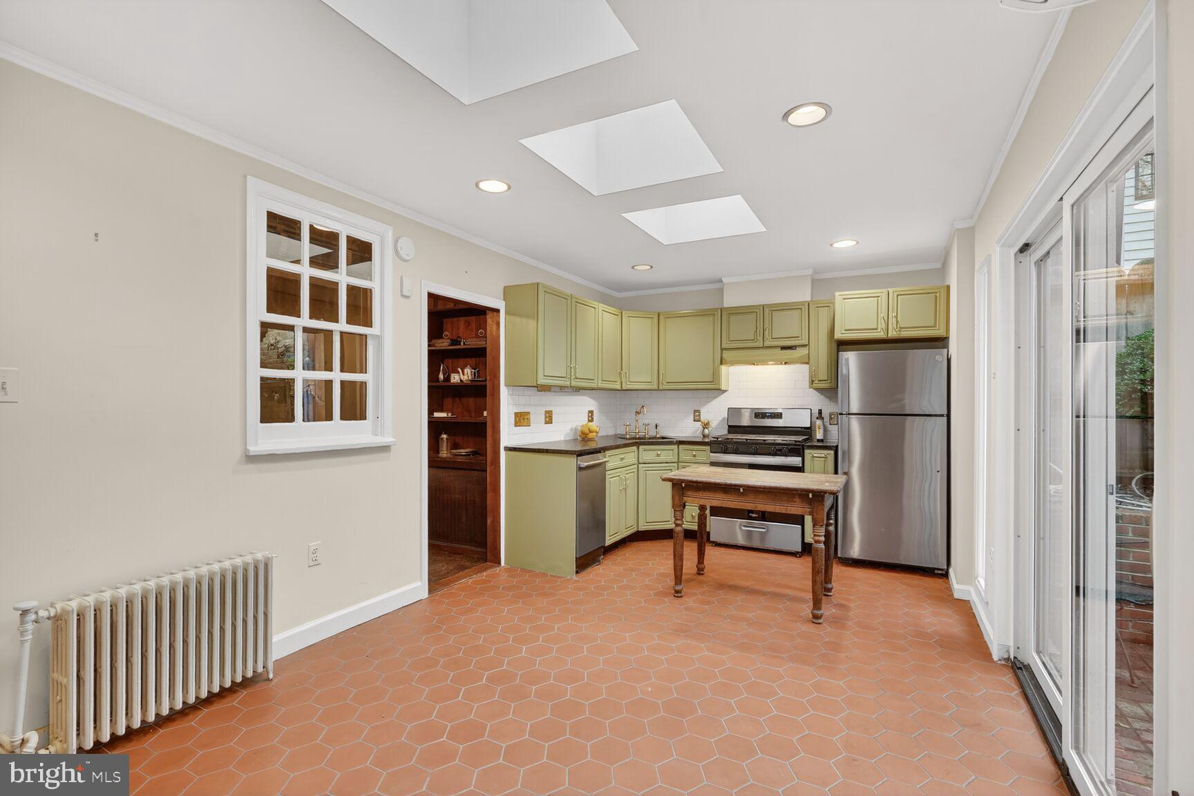 1222 28th Street Northwest Washington, DC 20007 - Photo 12 of 27 Open kitchen area