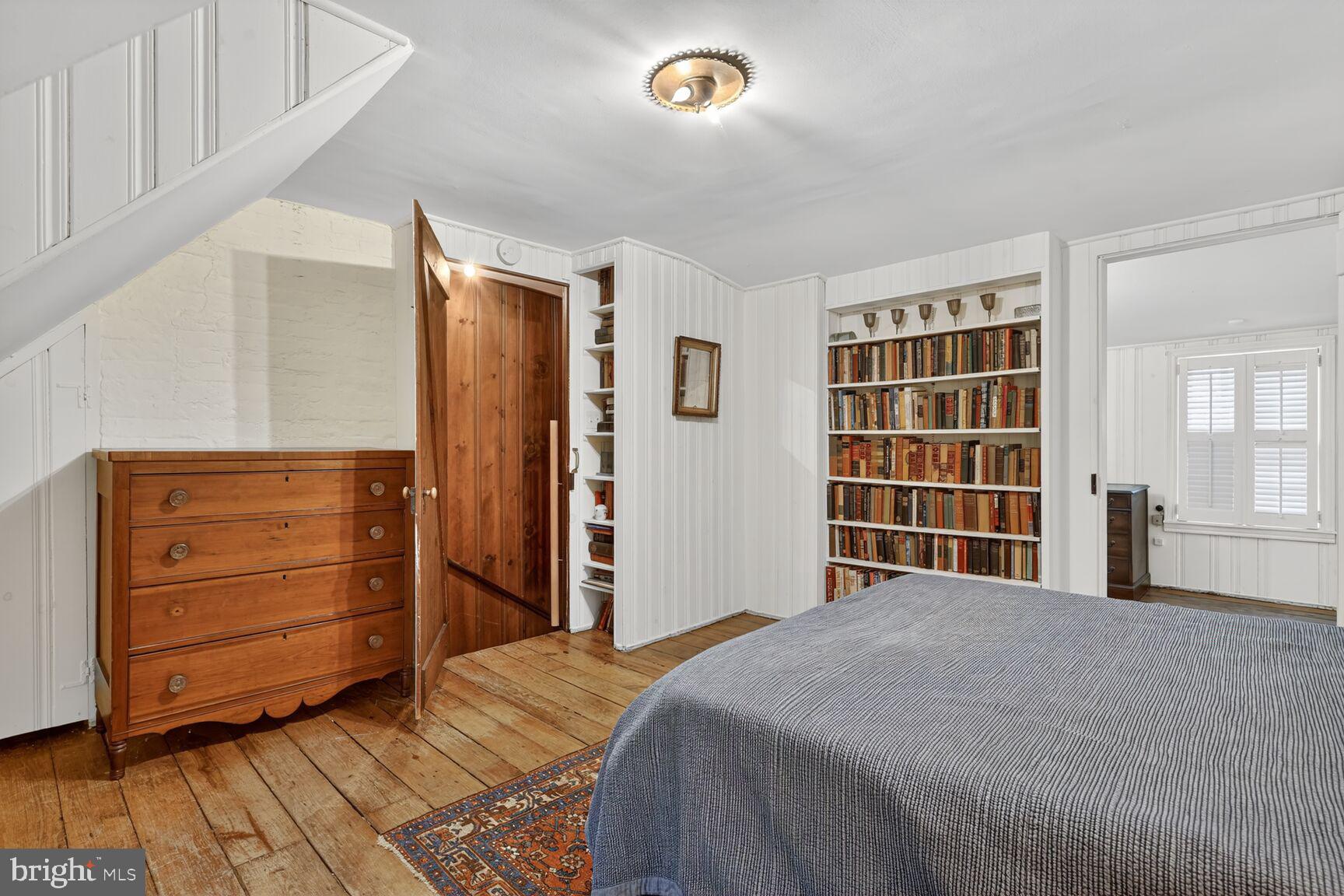 1222 28th Street Northwest Washington, DC 20007 - Photo 13 of 27 Upstairs bedroom