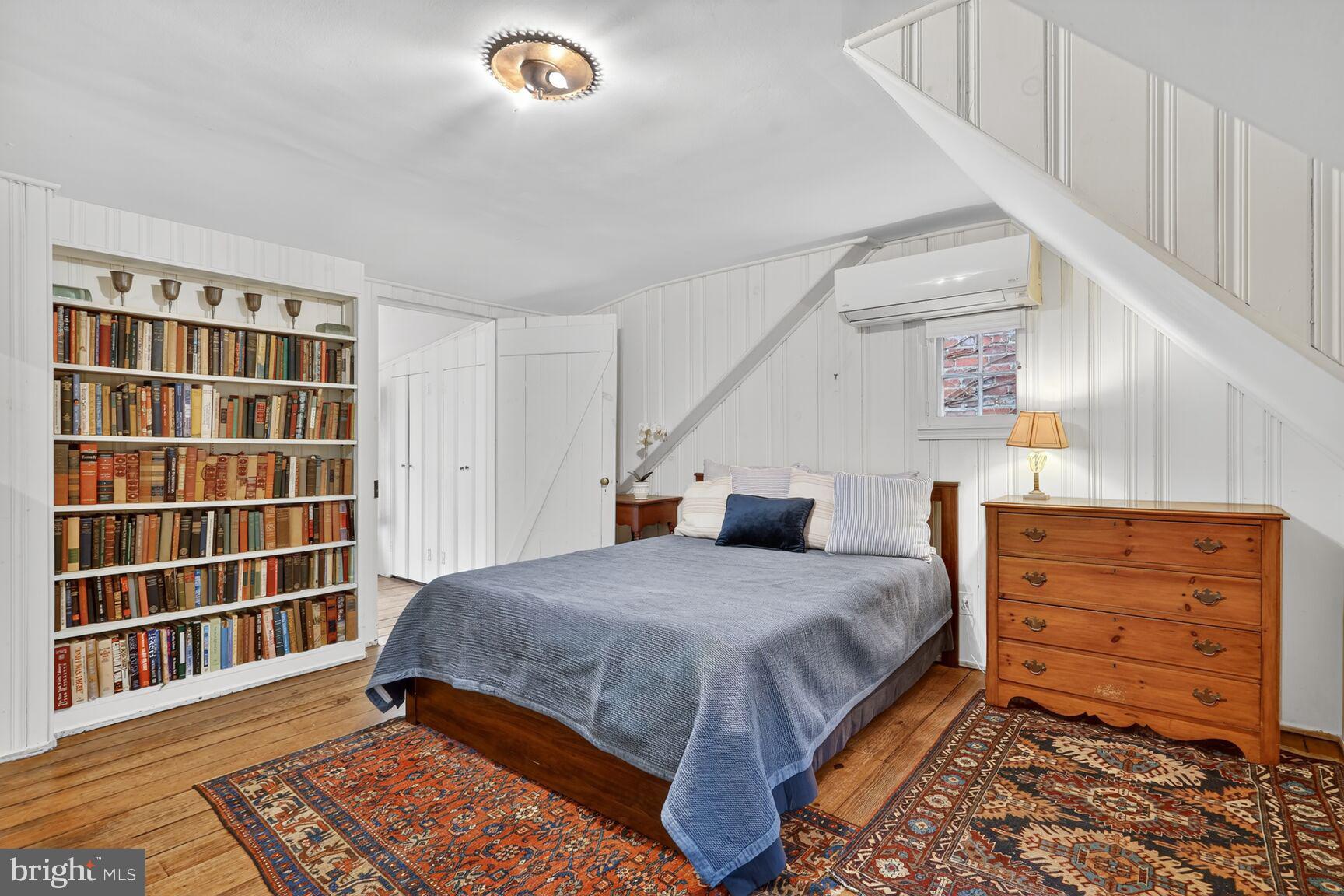 1222 28th Street Northwest Washington, DC 20007 - Photo 14 of 27 Upstairs bedroom