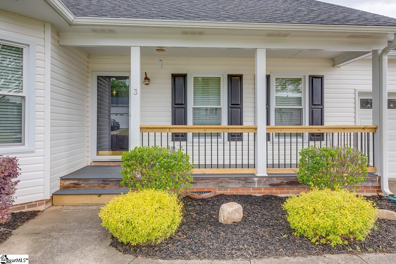 3 Green Ridge Place Taylors, SC 29687 - Photo 2 of 36 Gallery Image 2