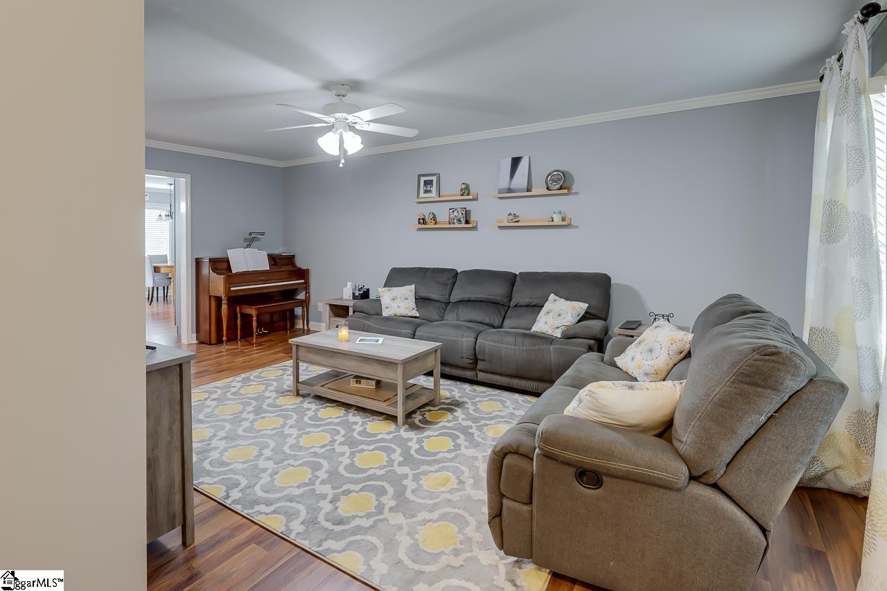 3 Green Ridge Place Taylors, SC 29687 - Photo 3 of 36 Gallery Image 3