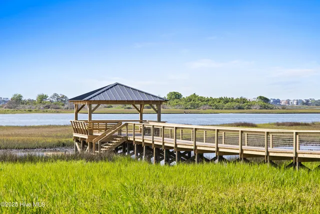 $595,000 | 76 Solstice Way, Hampstead, NC 28443