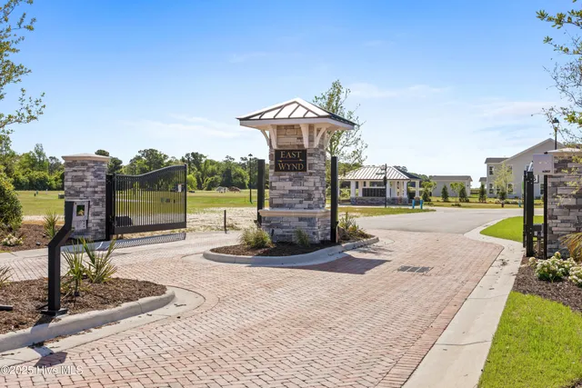 $595,000 | 76 Solstice Way, Hampstead, NC 28443