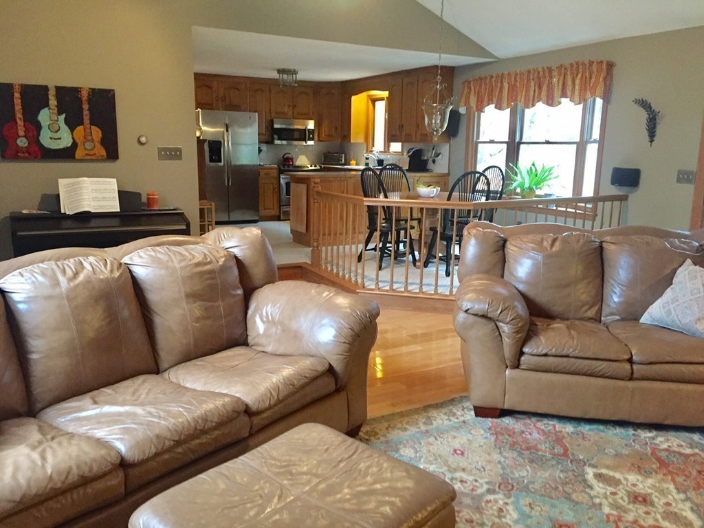 15 Charlotte Road Ipswich, MA 01938 - Photo 6 of 23 Gallery Image 6