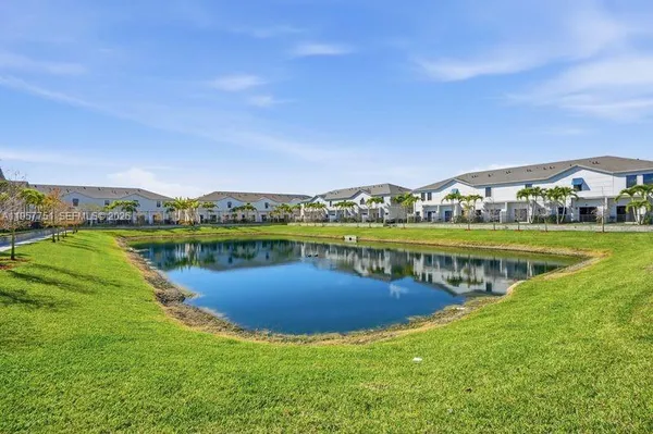 $3,350 | 816 Northwest 3rd Street, Unit 818, Pompano Beach, FL 33060