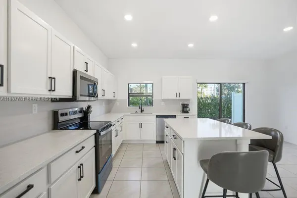 $3,450 | 816 Northwest 3rd Street, Unit 818, Pompano Beach, FL 33060