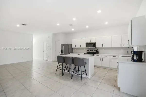 $3,450 | 816 Northwest 3rd Street, Unit 818, Pompano Beach, FL 33060