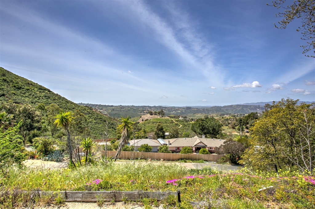 3185 Vista Del Rio Fallbrook, CA 92028 - Photo 22 of 25