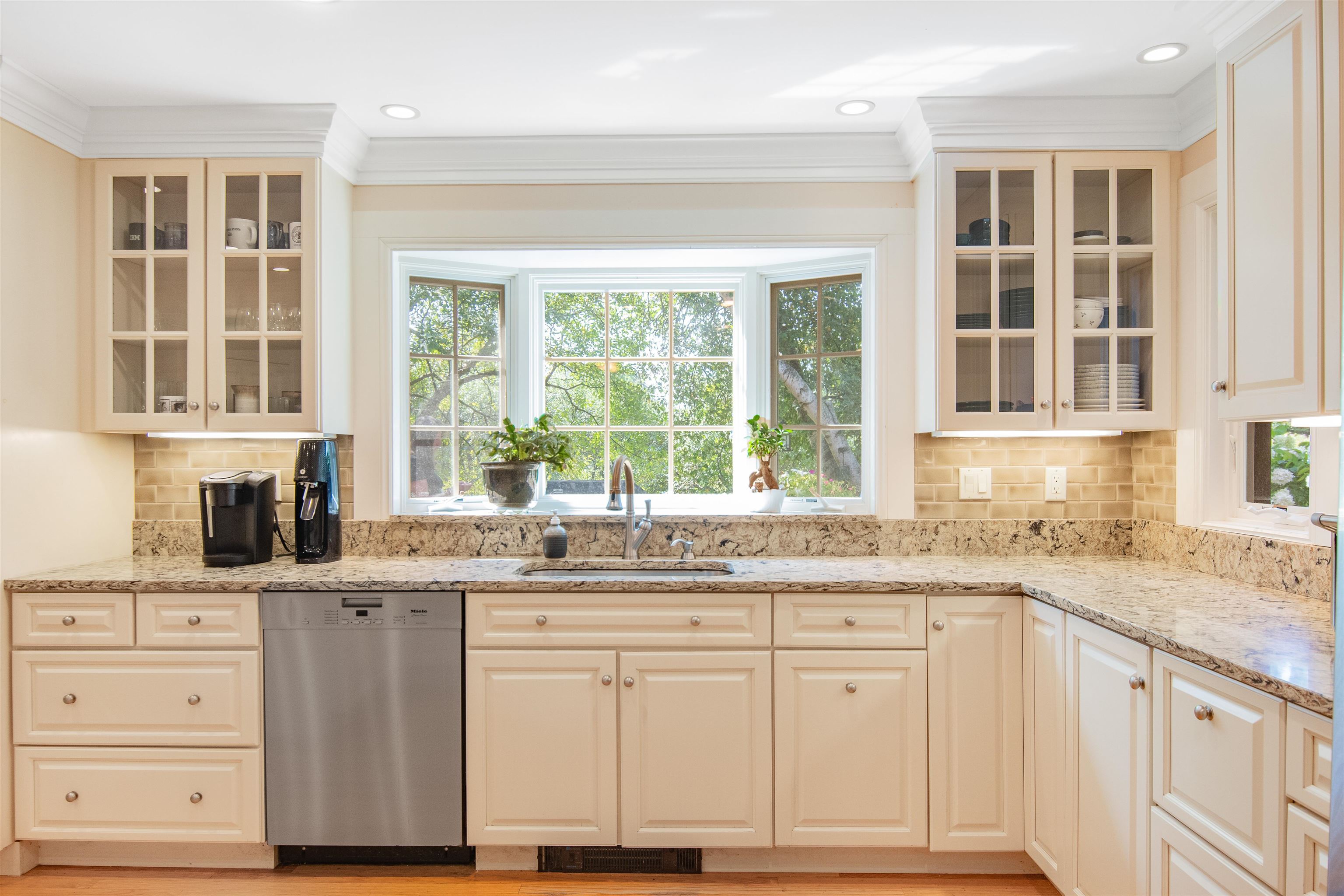 13 Meadow Drive Jericho, VT 05465 - Photo 3 of 40