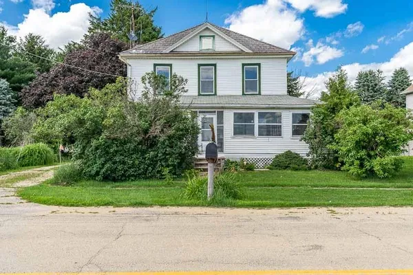 $109,900 | 12236 West Haldane Road, Forreston, IL 61030