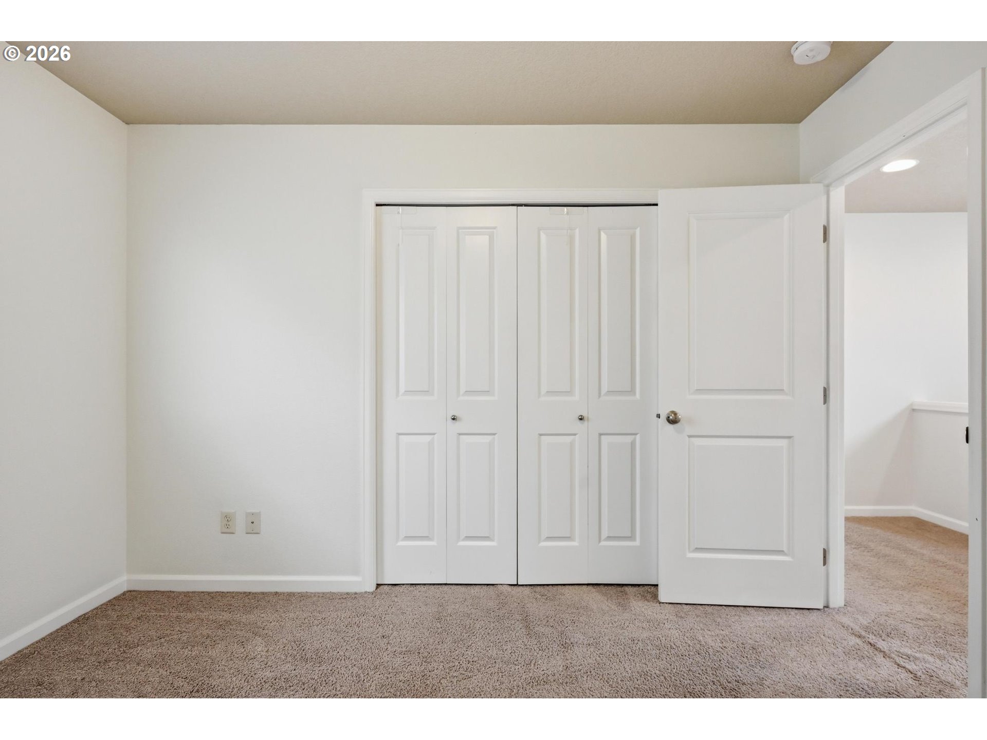 20881 Southwest Edgemont Street Beaverton, OR 97003 - Photo 28 of 39 a view of an empty room