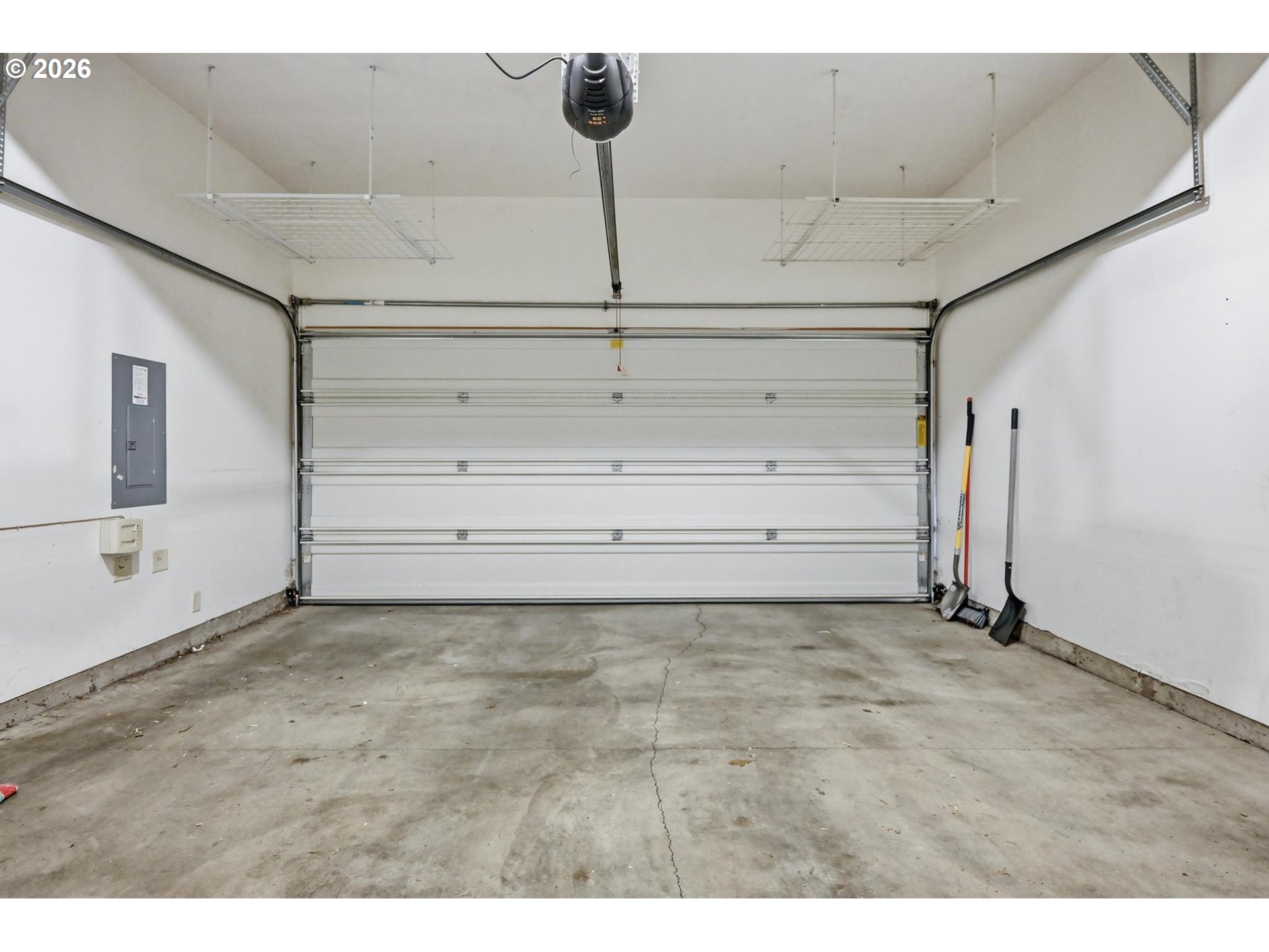 20881 Southwest Edgemont Street Beaverton, OR 97003 - Photo 30 of 39 a view of an empty room