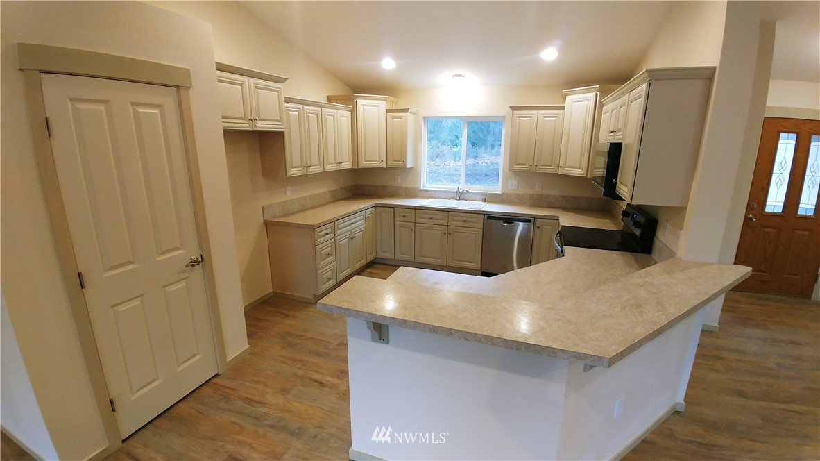 1125 East Sunset Hill Road Shelton, WA 98584 - Photo 8 of 25
